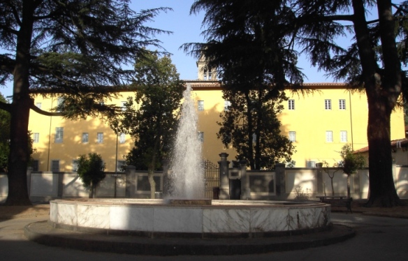 Ingresso Pinacoteca con fontana