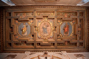 Immagine della Madonna - dipinti nel soffitto